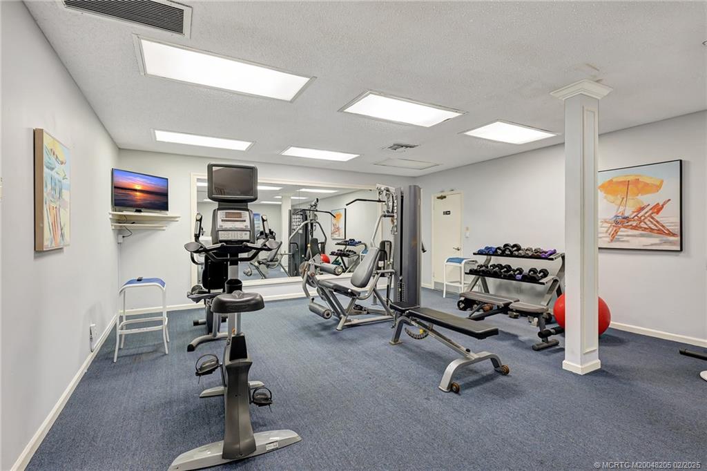 1357 NE Ocean Blvd 301