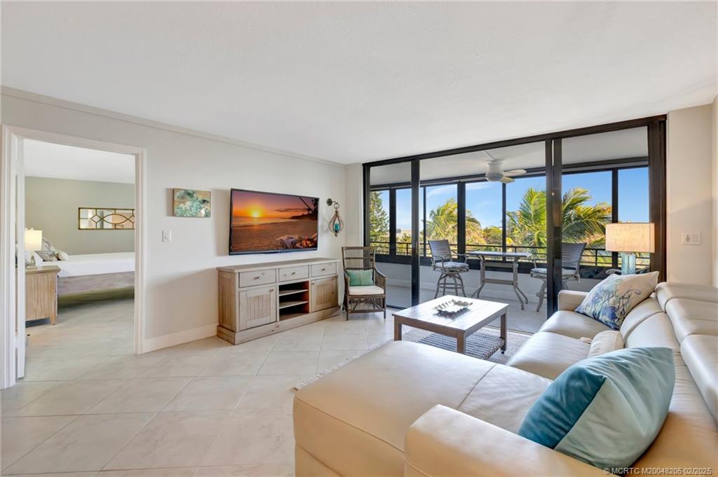 1357 NE Ocean Blvd 301