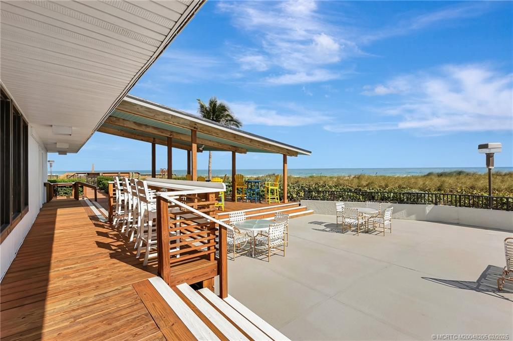 1357 NE Ocean Blvd 301