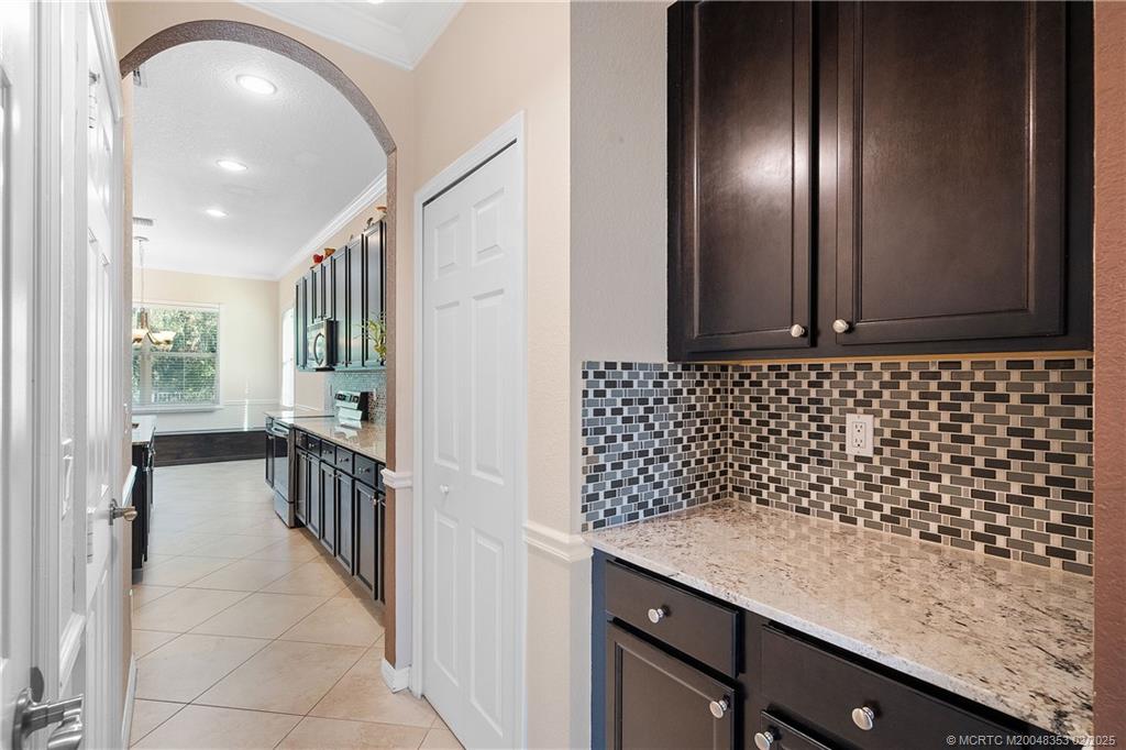 1585 SW Gopher Trail
