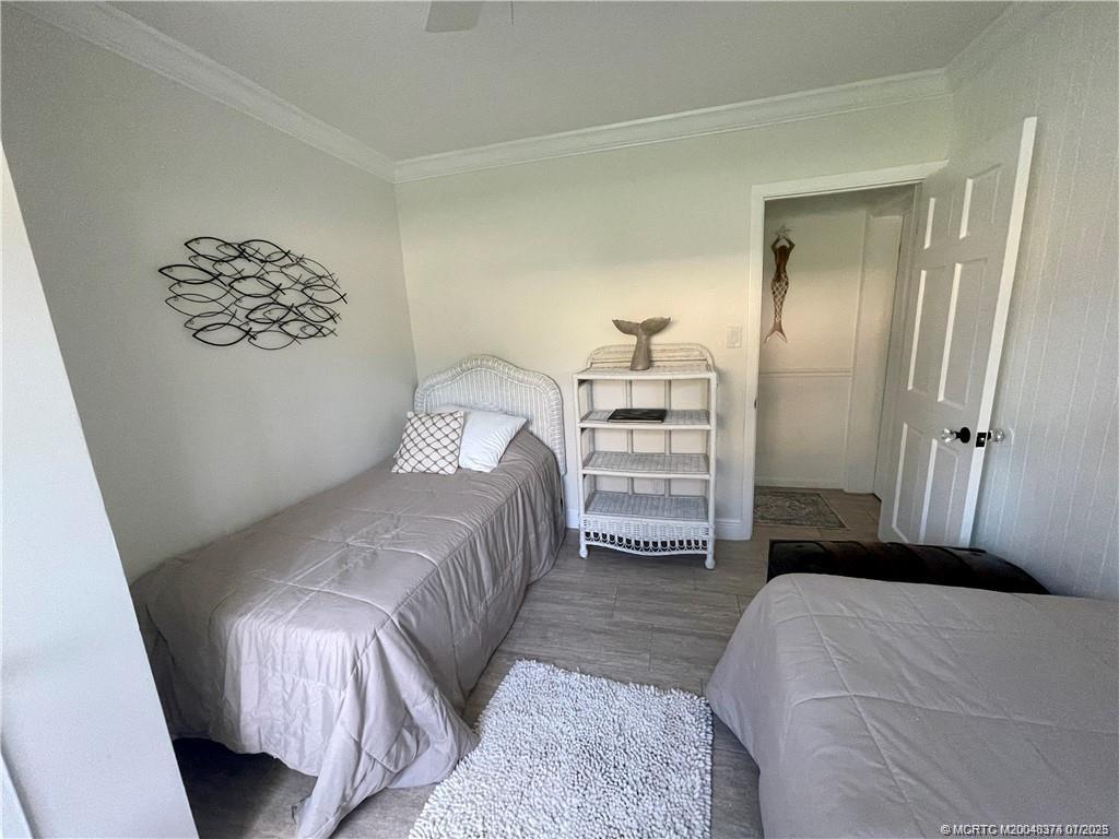 2171 NE Pelican Terrace