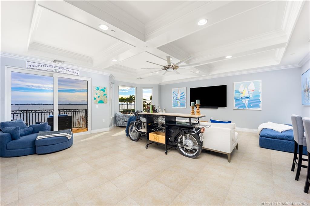 1529 NE Outrigger Landings Drive 304