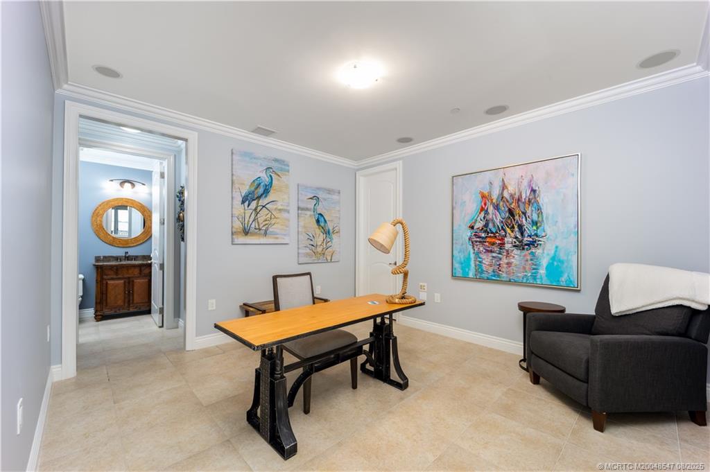 1529 NE Outrigger Landings Drive 304