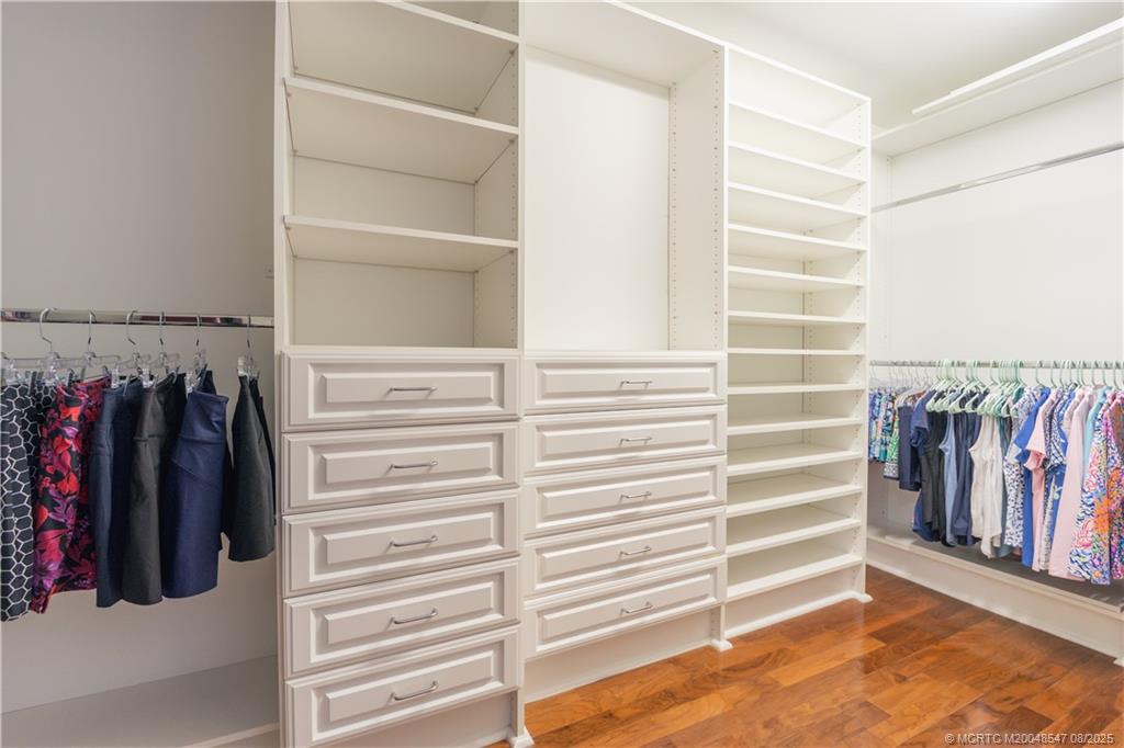 1529 NE Outrigger Landings Drive 304