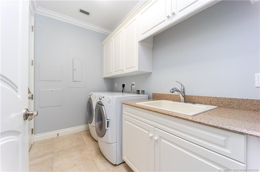 1529 NE Outrigger Landings Drive 304