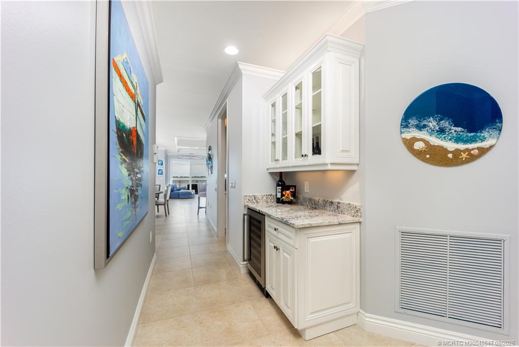 1529 NE Outrigger Landings Drive 304