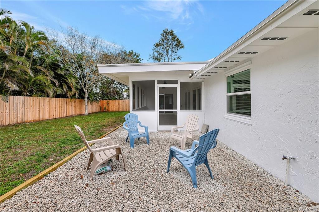 5646 SE Sailfish Way