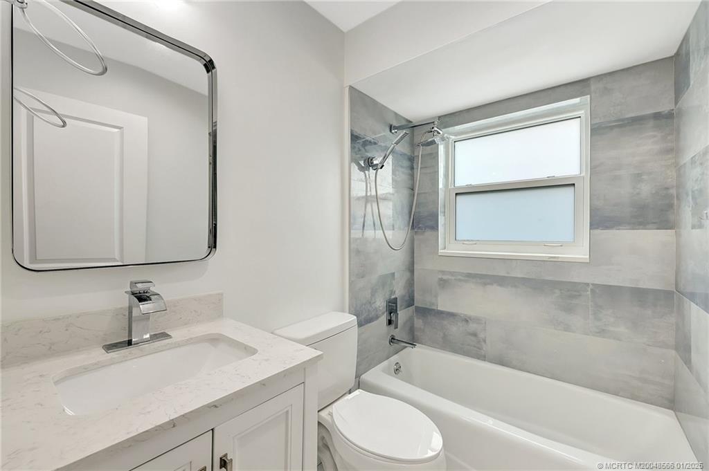 5646 SE Sailfish Way