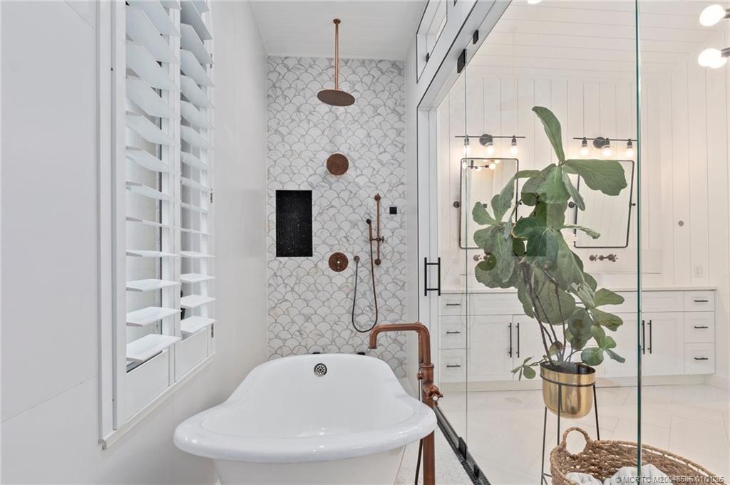 12038 Riverbend Road