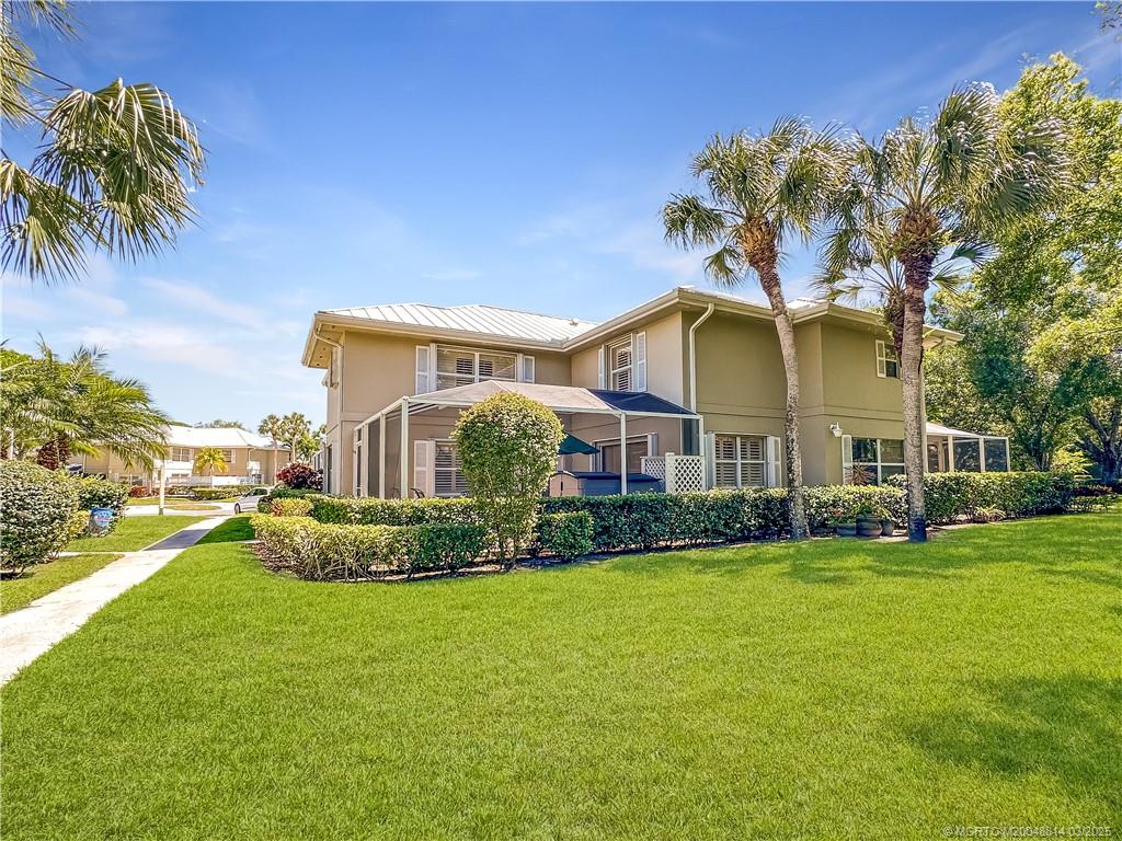 2873 SW Lakemont Place