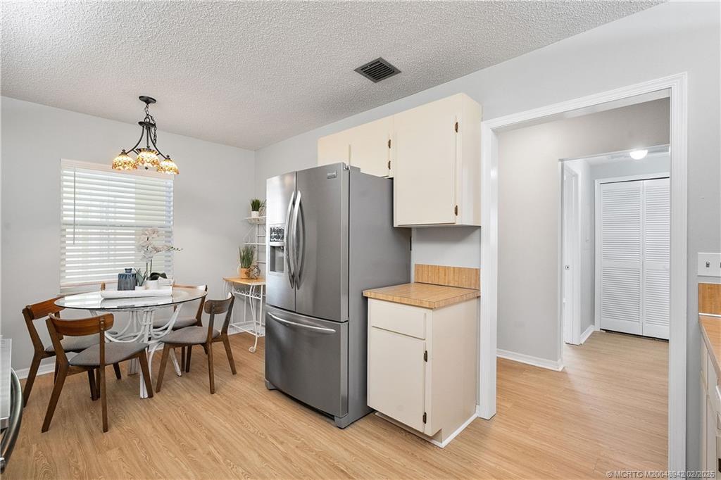 1600 SE Saint Lucie Blvd 307