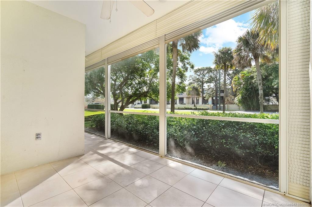 1600 SE Saint Lucie Blvd 307