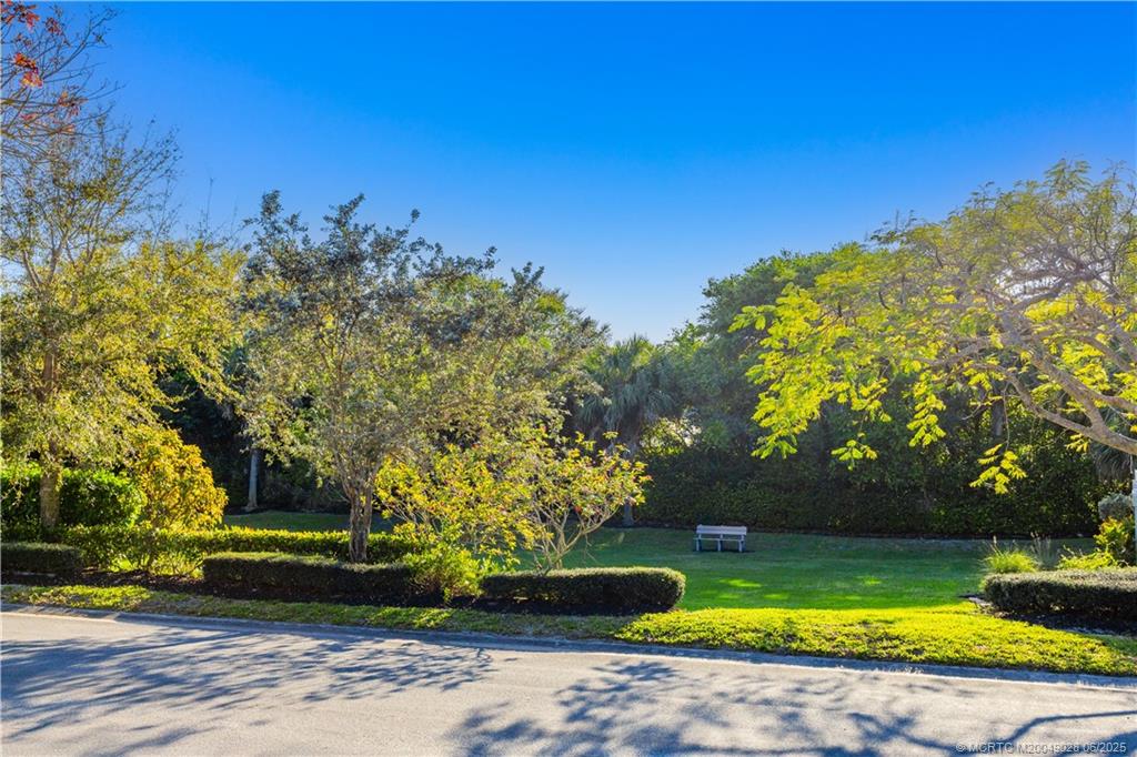9 Lantana Lane