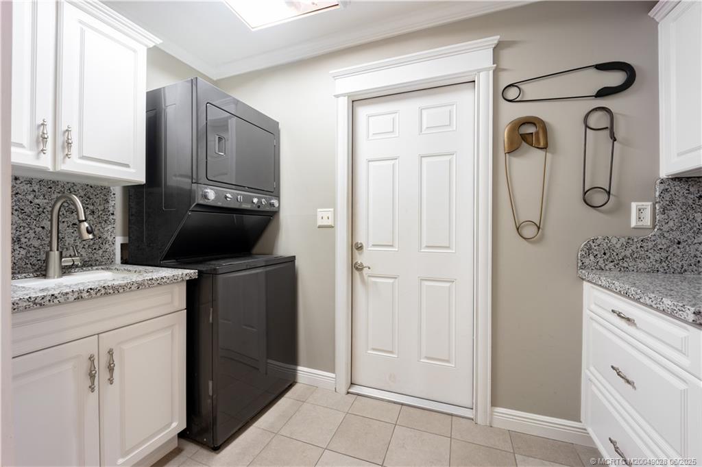 9 Lantana Lane
