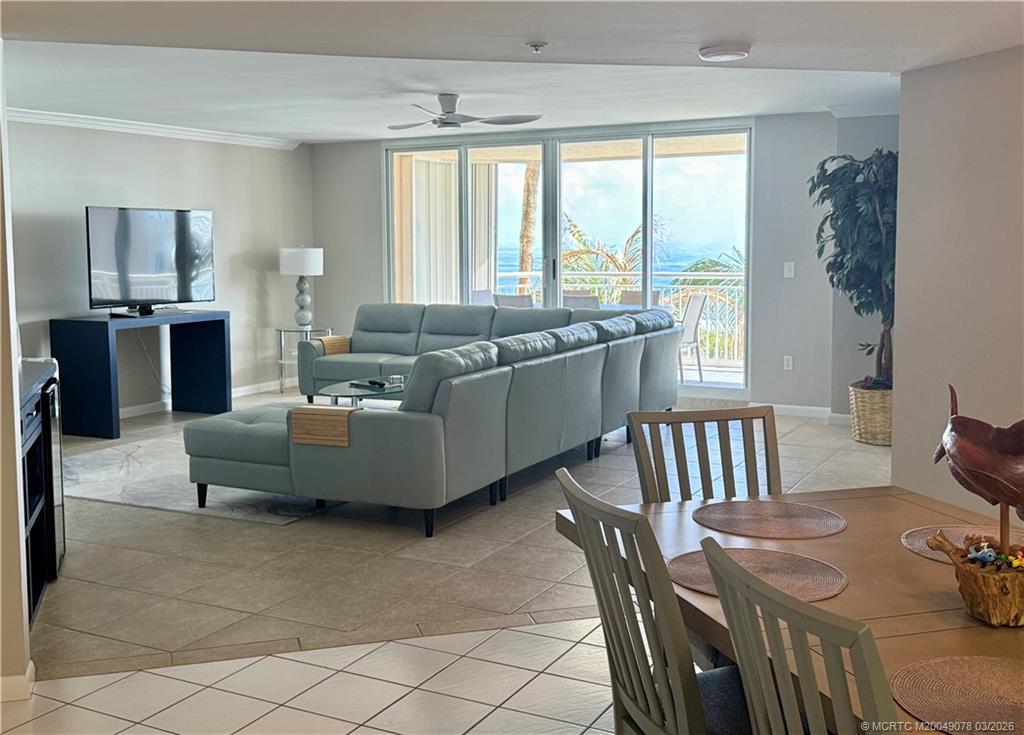 3880 N Highway A1a 403