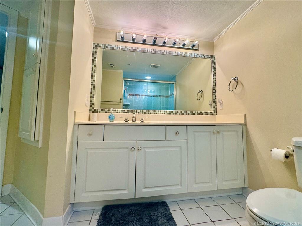 3880 N Highway A1a 403
