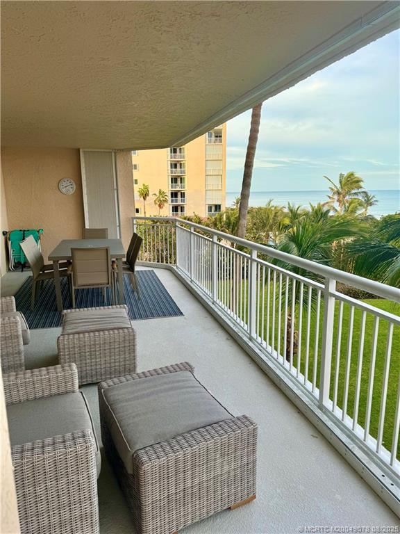 3880 N Highway A1a 403