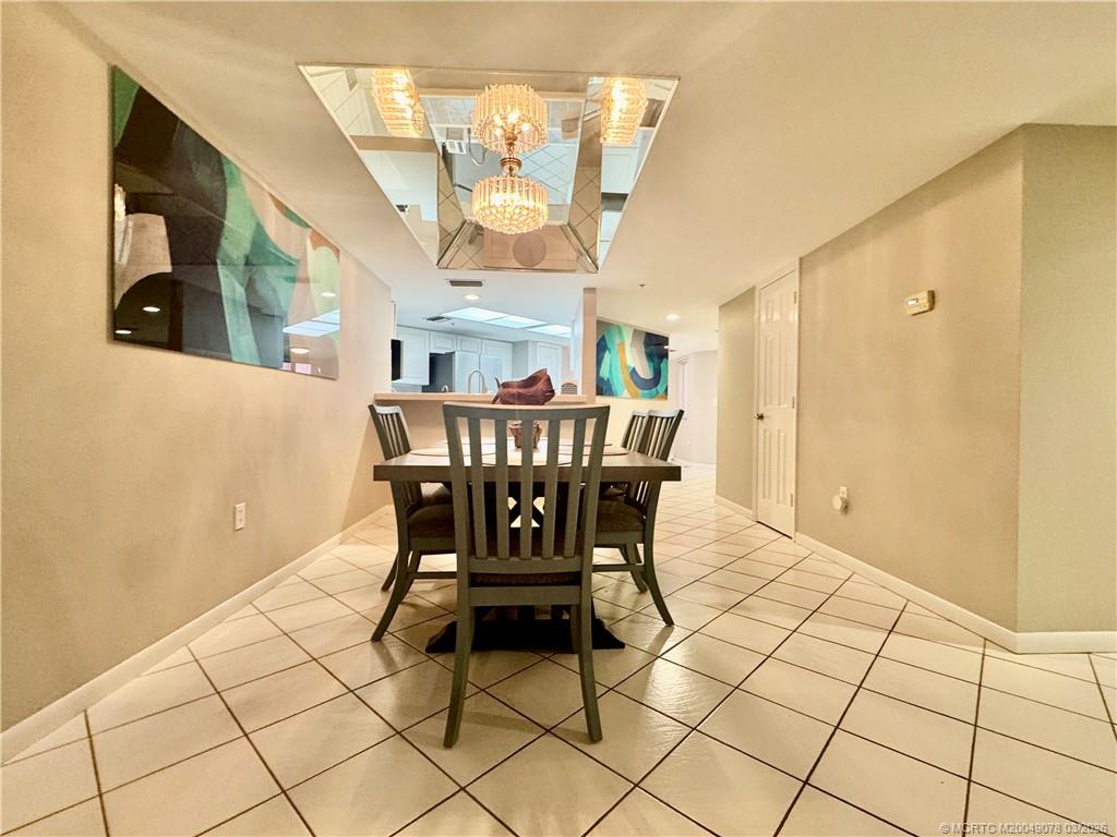 3880 N Highway A1a 403