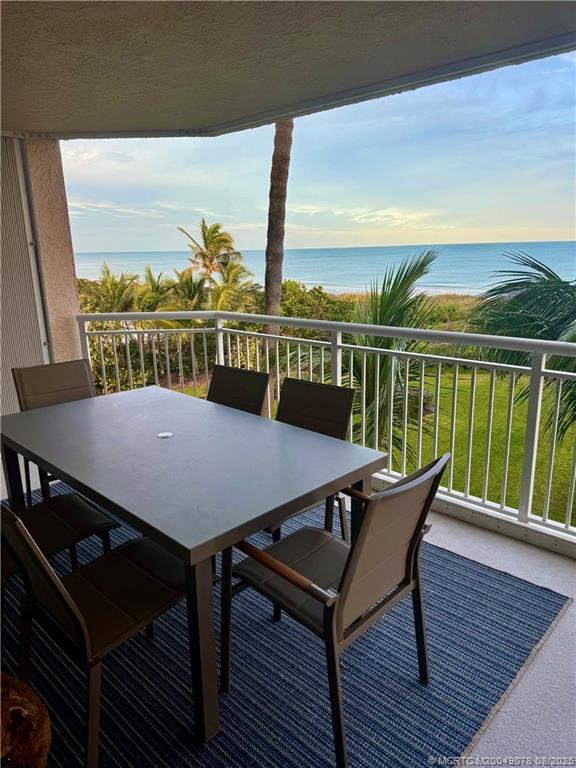 3880 N Highway A1a 403