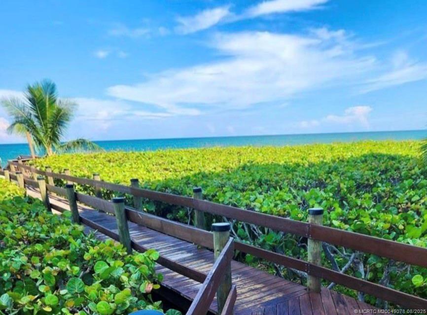 3880 N Highway A1a 403