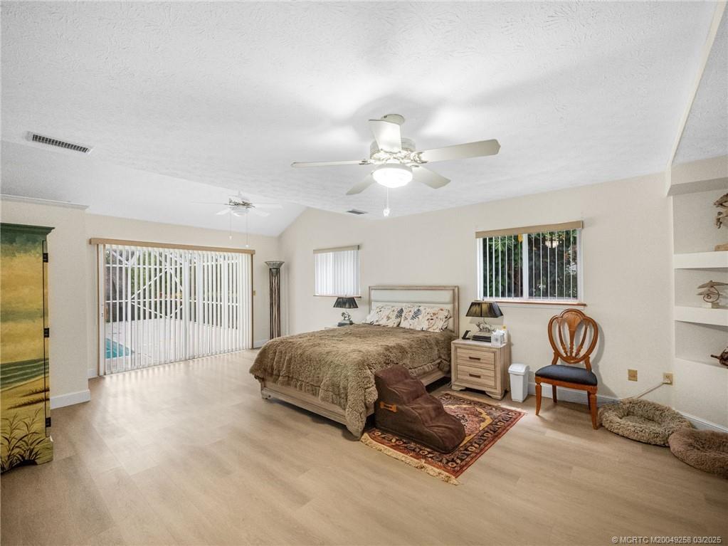 682 SW Falcon Street