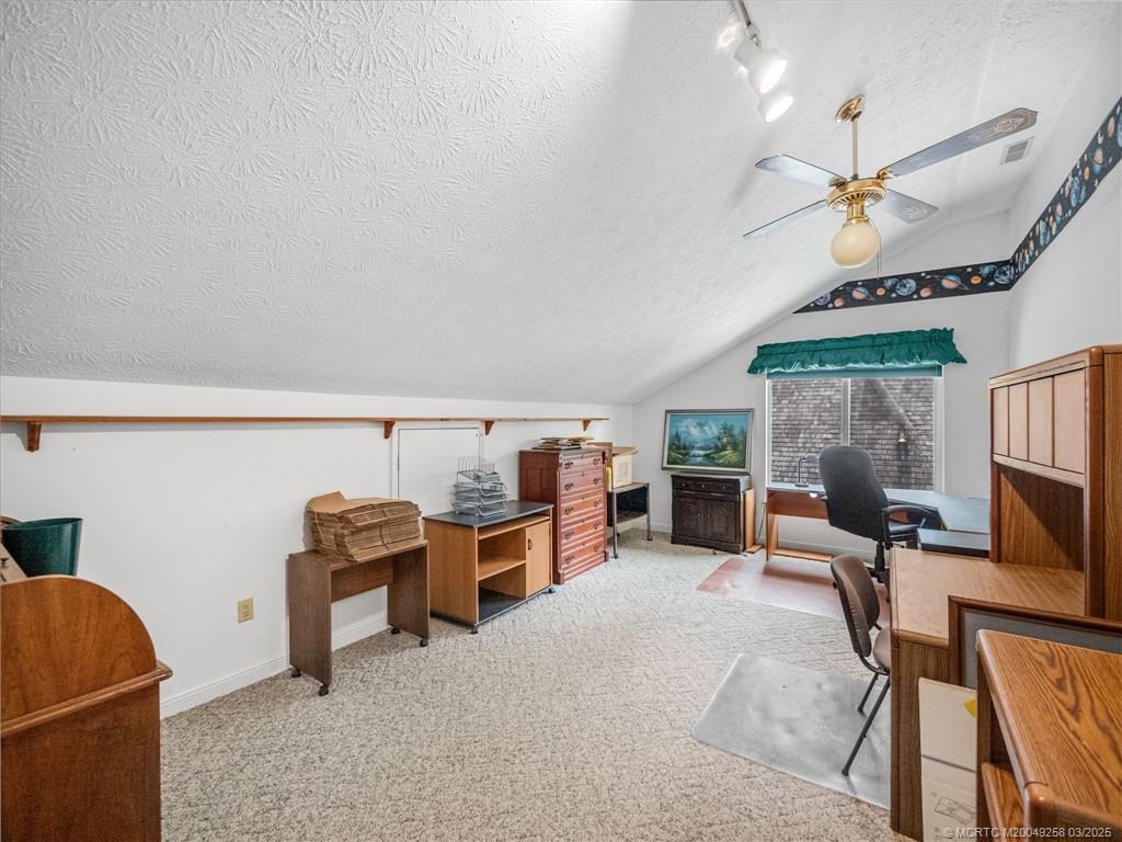 682 SW Falcon Street