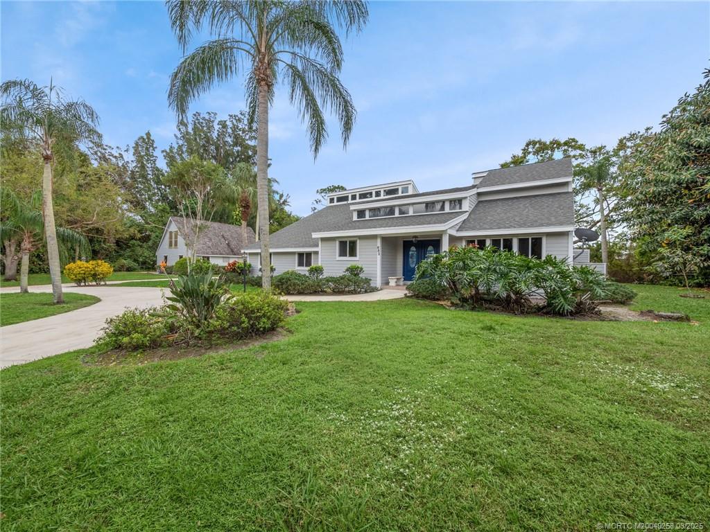 682 SW Falcon Street