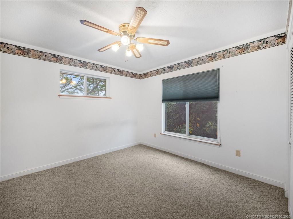 682 SW Falcon Street