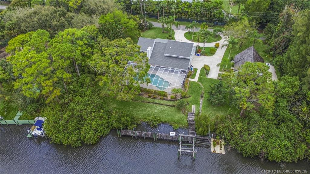 682 SW Falcon Street