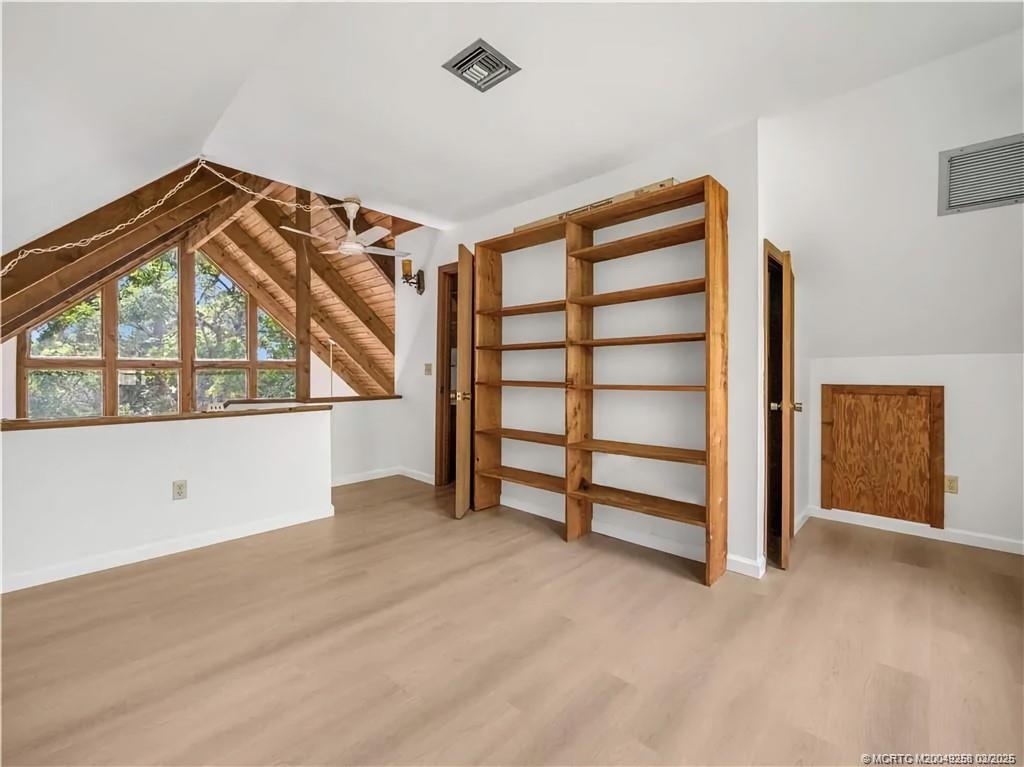 682 SW Falcon Street