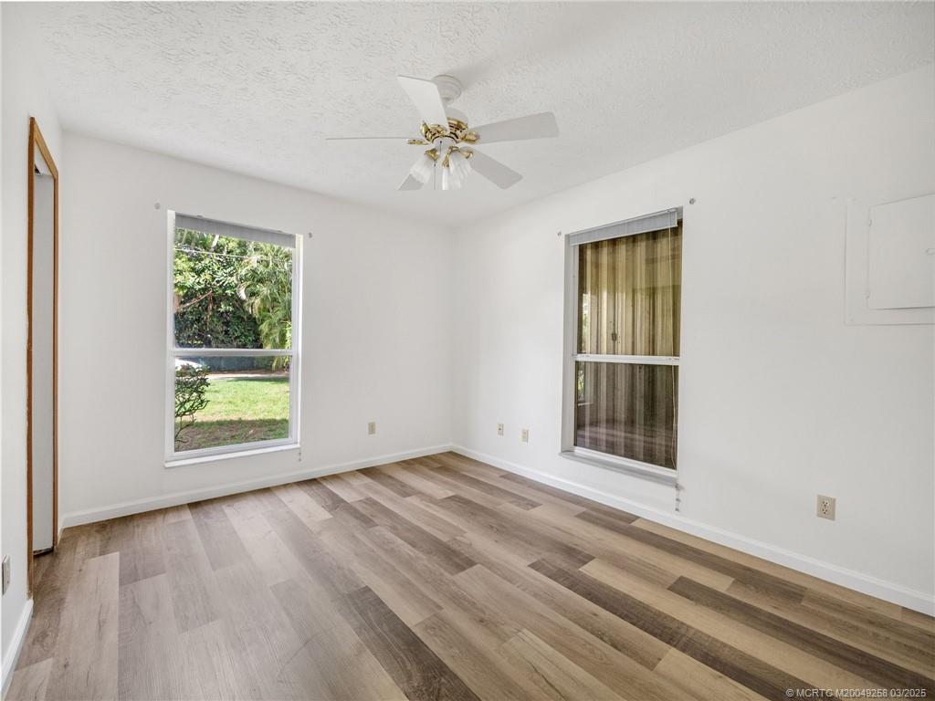 682 SW Falcon Street