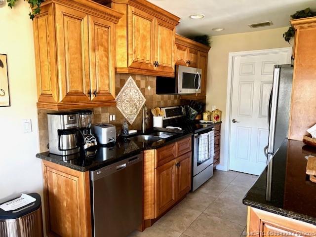 944 NW Spruce Ridge Drive B-5