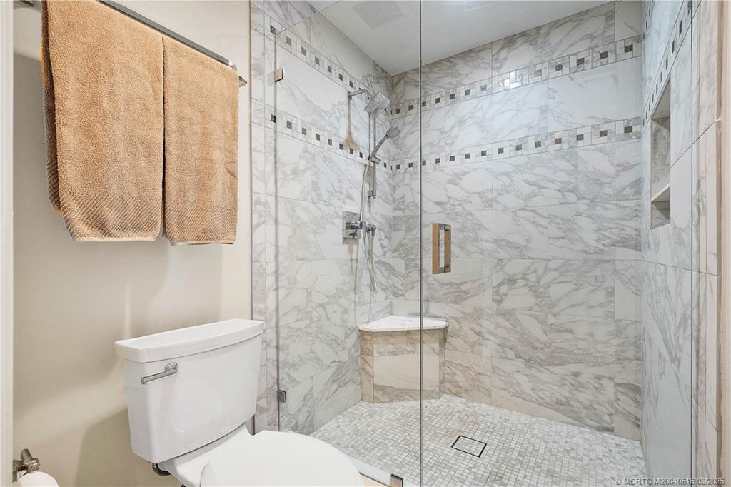 6101 SE Landing Way 5-16