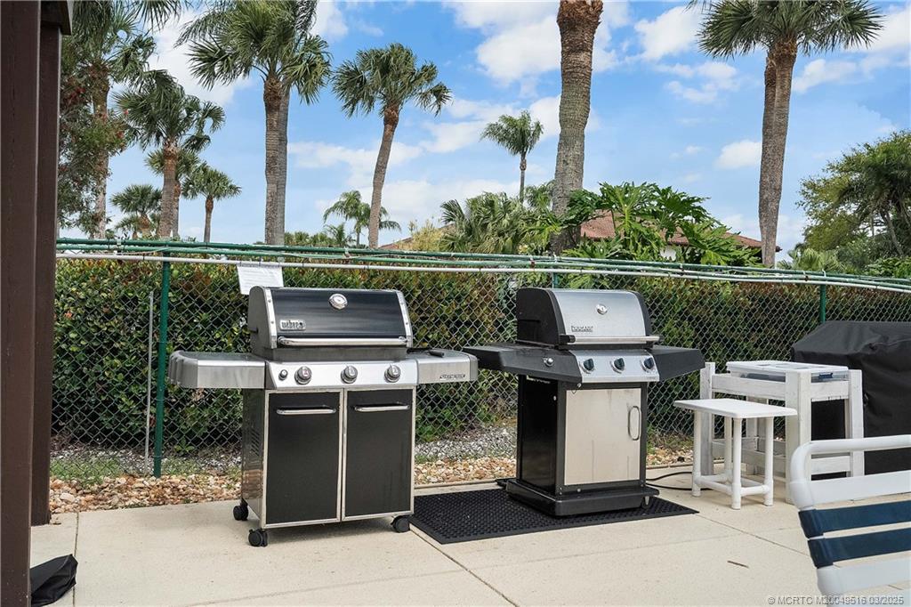 6101 SE Landing Way 5-16