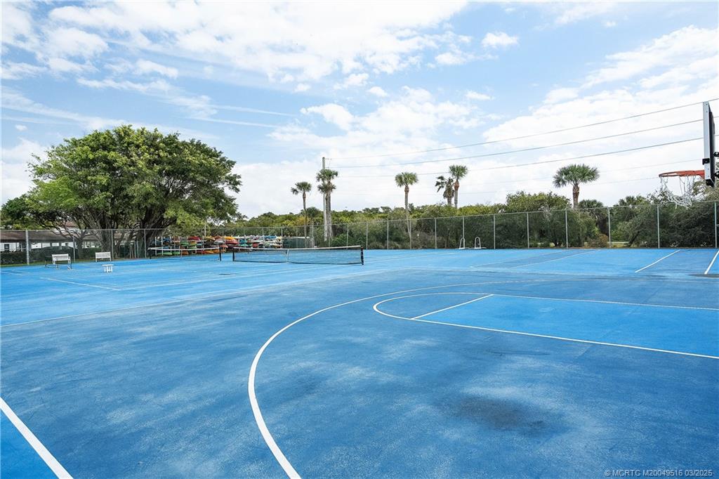 6101 SE Landing Way 5-16