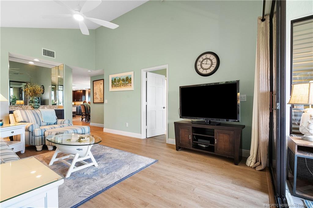 6101 SE Landing Way 5-16