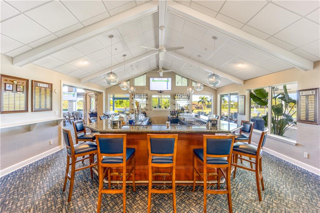 3401 SE Clubhouse Place