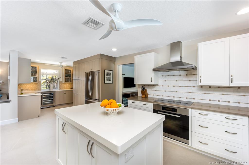 3401 SE Clubhouse Place