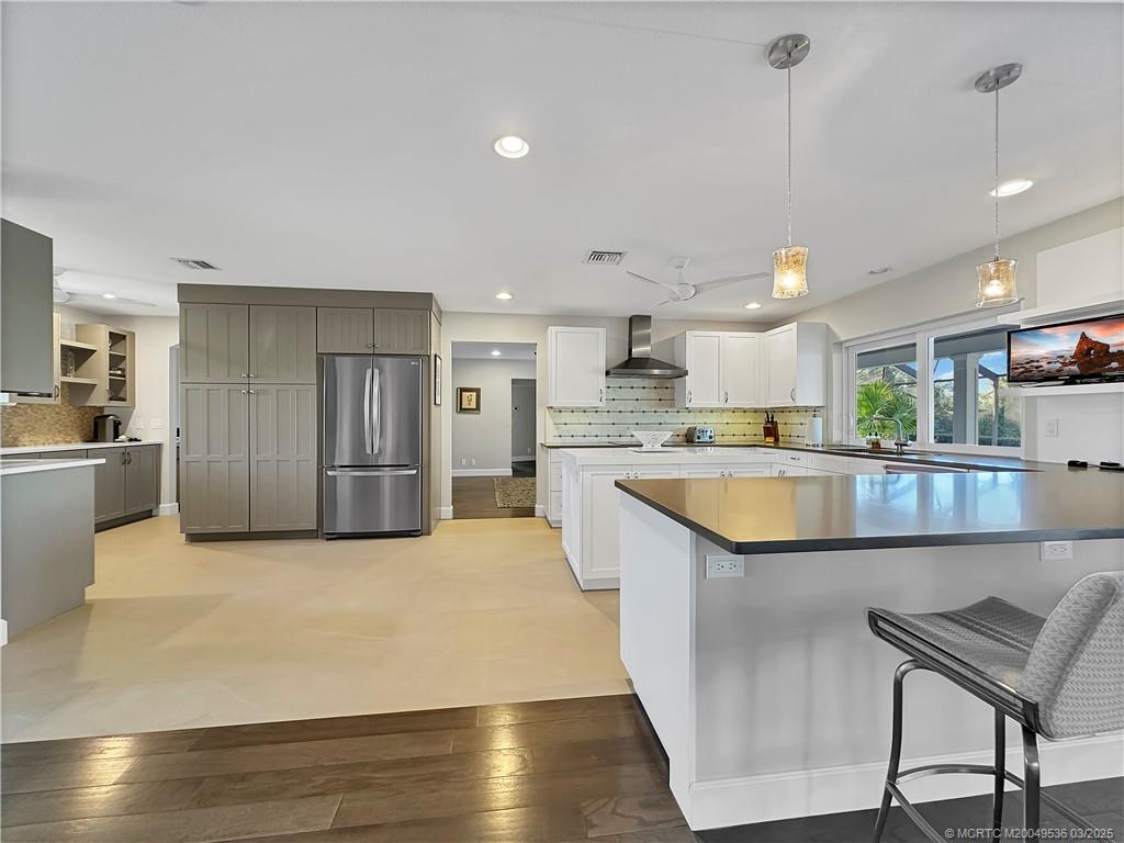 3401 SE Clubhouse Place