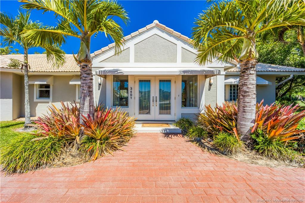 3401 SE Clubhouse Place