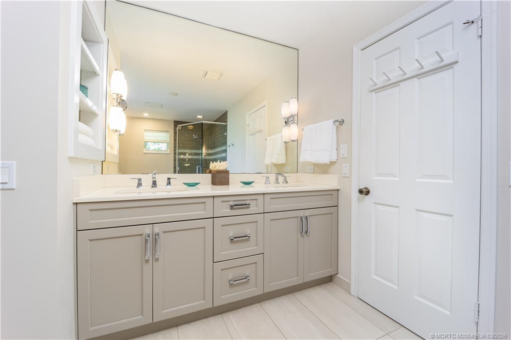 3401 SE Clubhouse Place