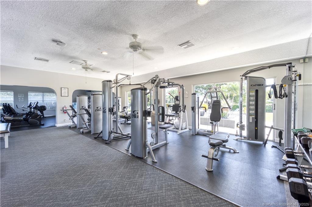 3401 SE Clubhouse Place