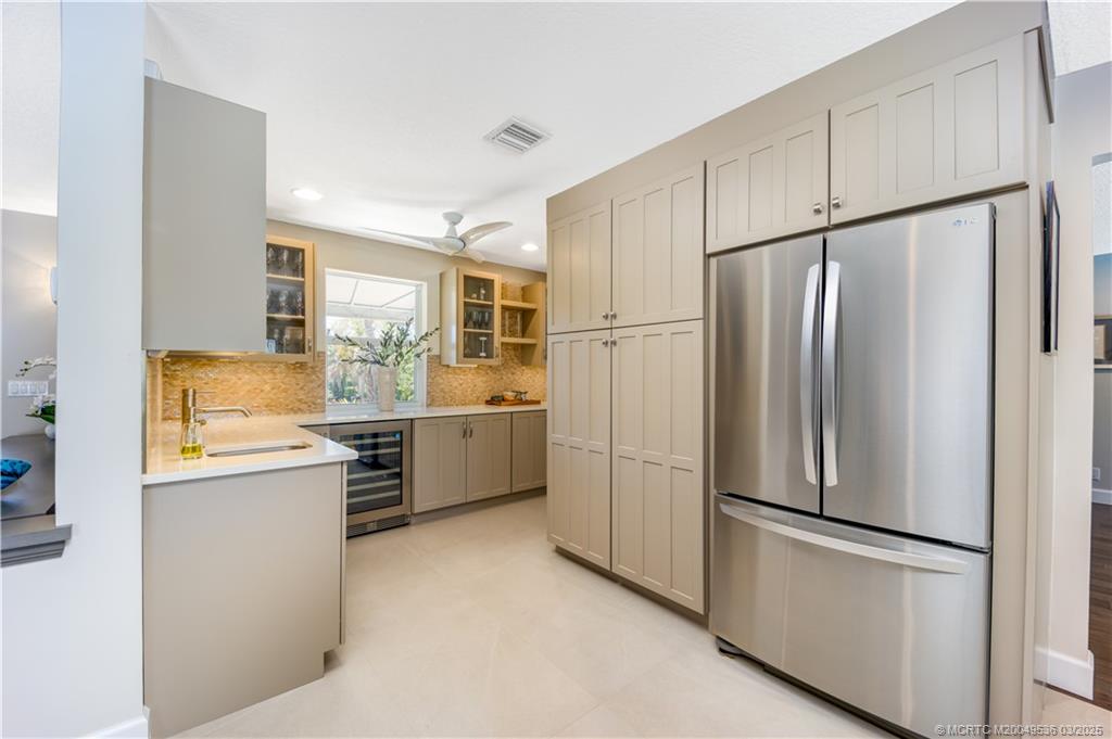 3401 SE Clubhouse Place