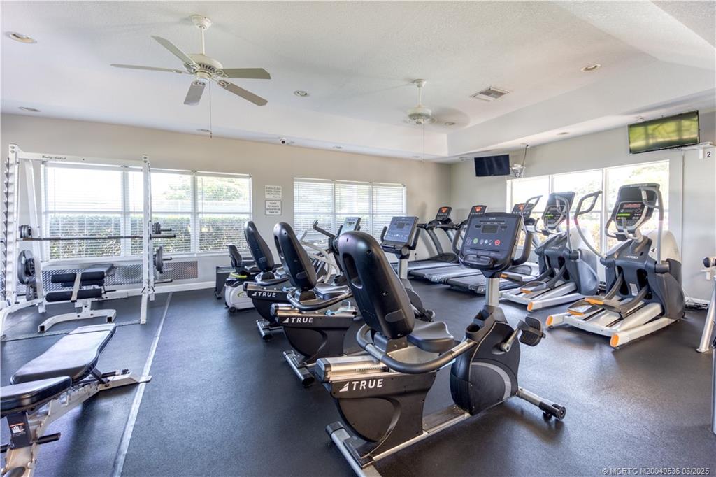 3401 SE Clubhouse Place