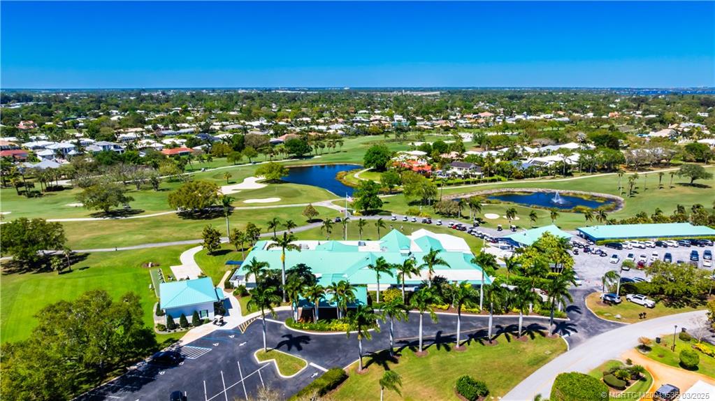3401 SE Clubhouse Place
