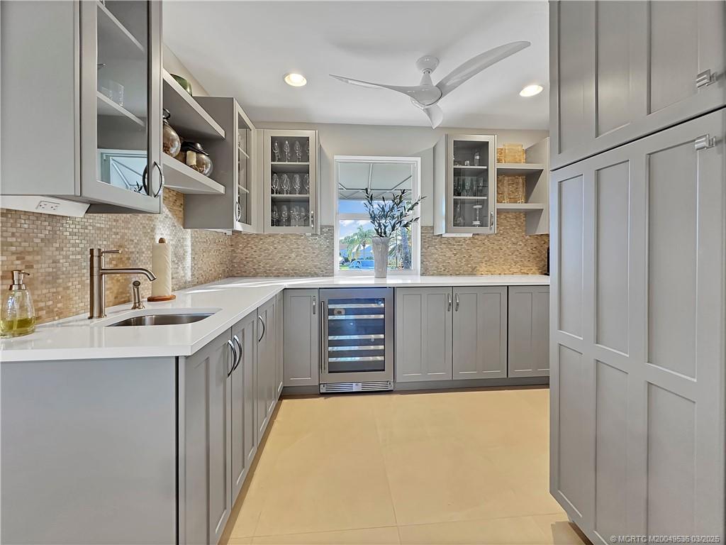 3401 SE Clubhouse Place