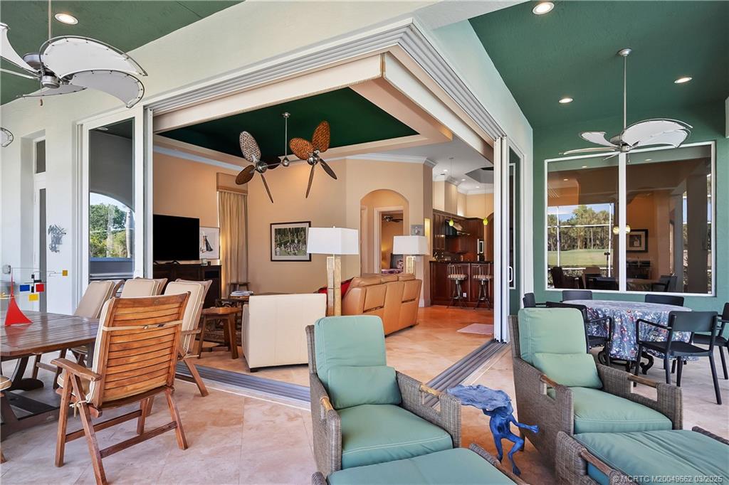 1639 SW Thornberry Circle