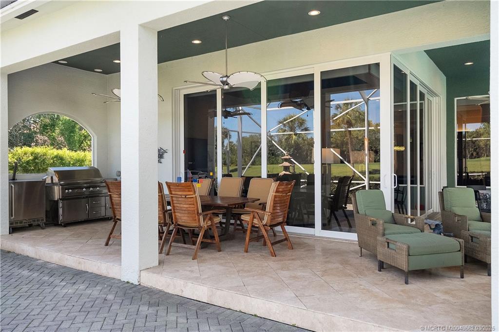1639 SW Thornberry Circle