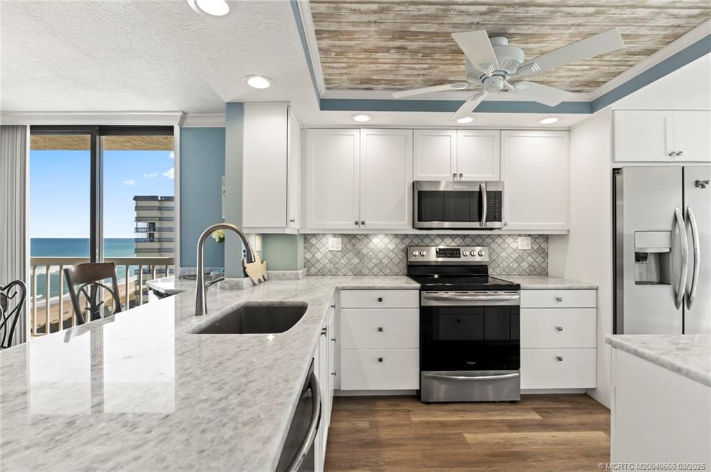 10600 S Ocean Drive 910