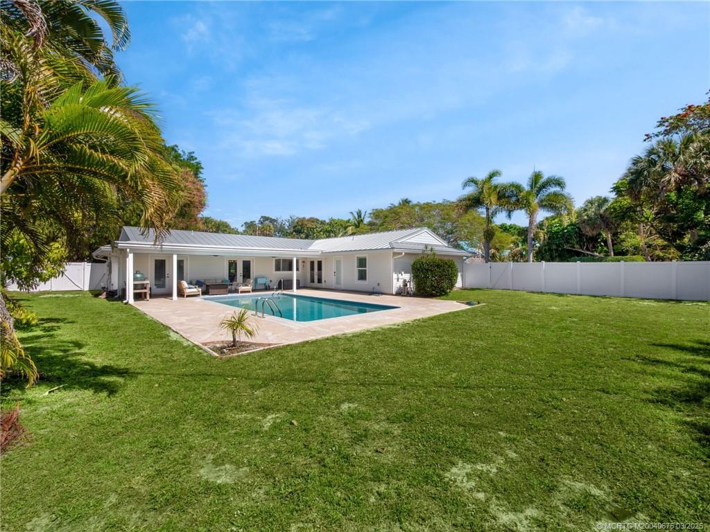 1318 SE Riverside Drive